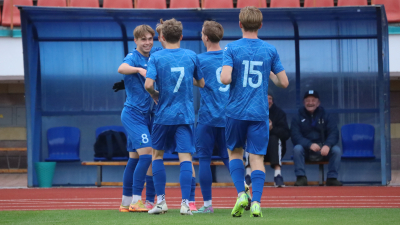 Уверенная победа дубля на старте четвертьфинальной серии второй лиги