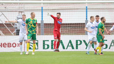 Денис Садовский вошел в пятерку лучших сейвов 7-го тура высшей лиги