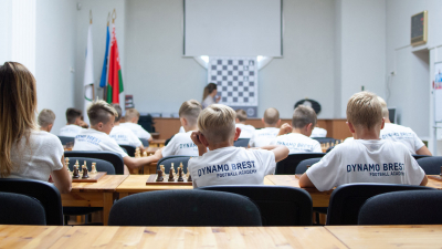 Академия «Динамо-Брест» присоединилась к празднованию всемирного дня шахмат