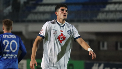 Эсанов и Юзепчук вошли в сборную 25-го тура высшей лиги